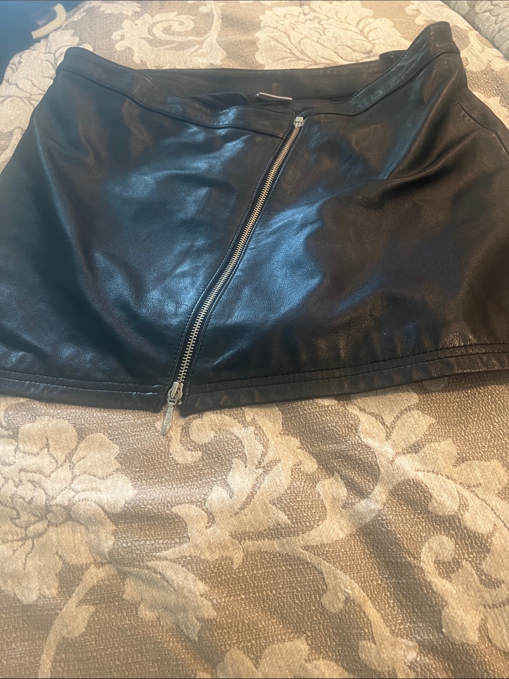 Wilson women GENUINE Leather skirt